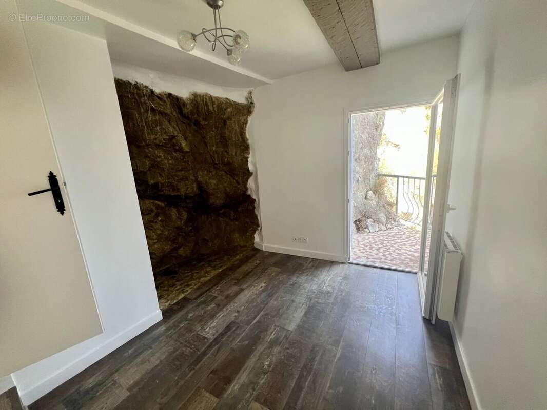Appartement 58 m² à Toudon  - photo 8