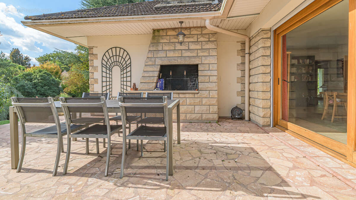 Maison à MORTEFONTAINE