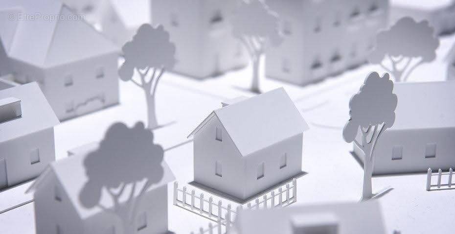 Terrain à CHAMPAGNE