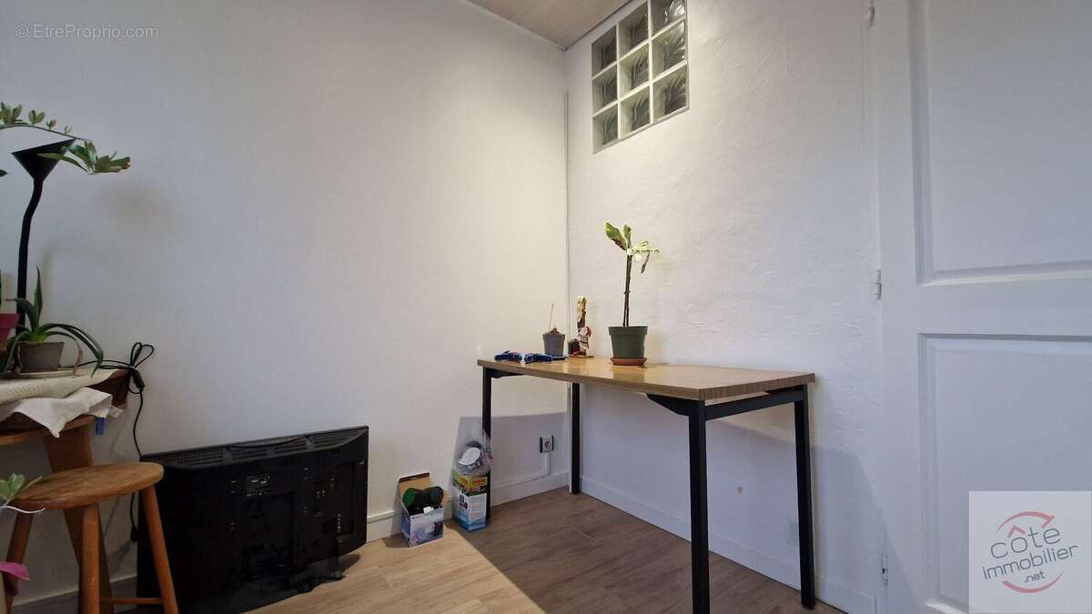 Maison à LES GRANGES-LE-ROI