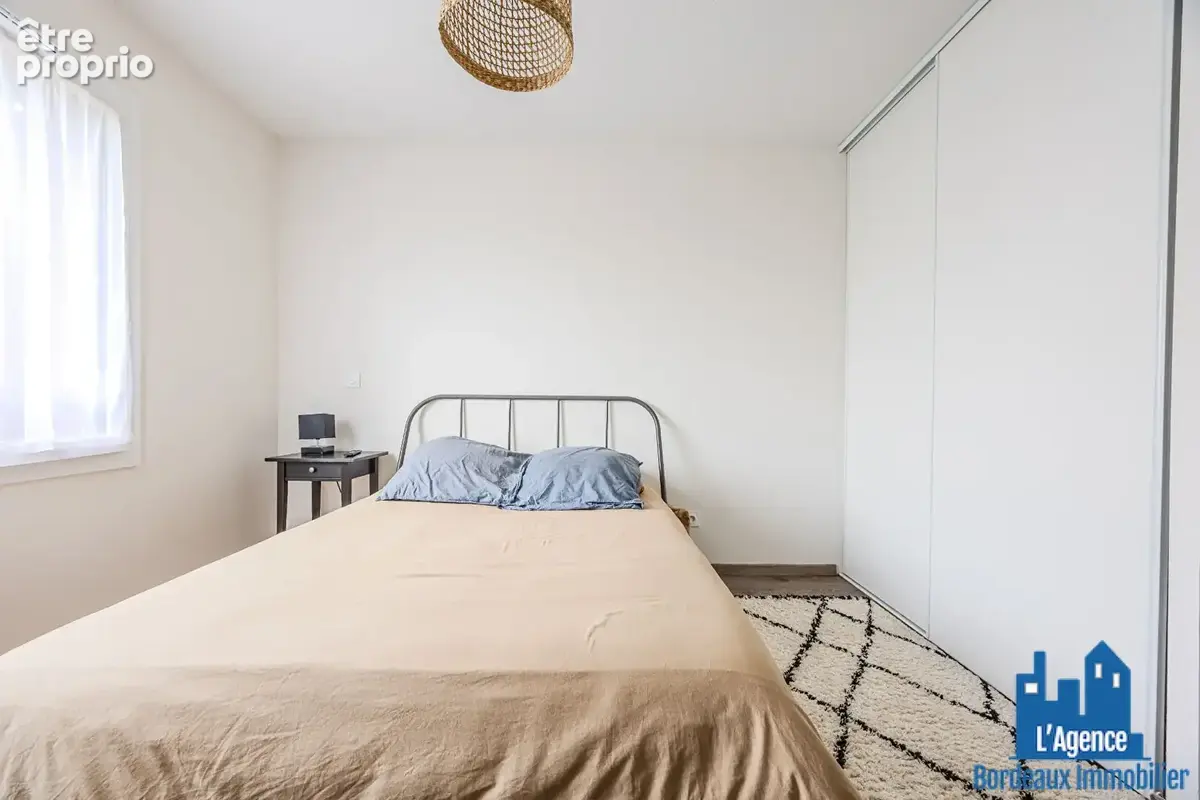 Exclusivité !!!  villenave d'ornon - appartement type 2 de 45 m² avec terrasse loggia et une place de parking couvert. michaël v - photo 10