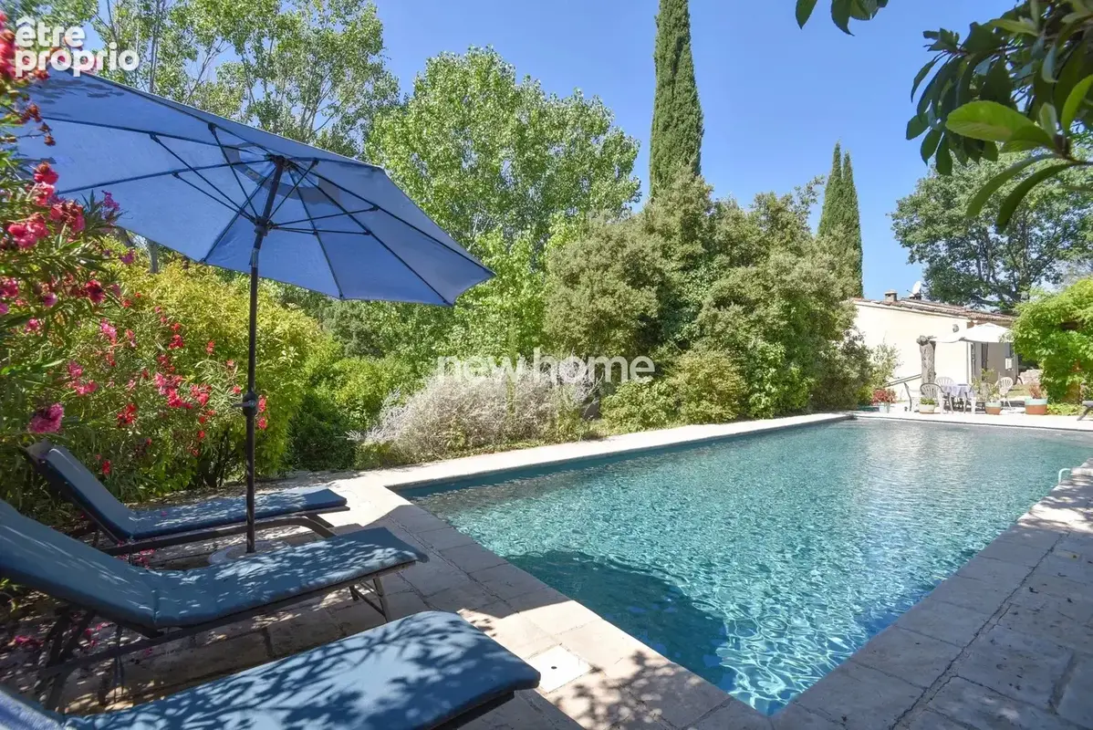 Maison 4 chambres au clame sur un beau terrain arboré - photo 28