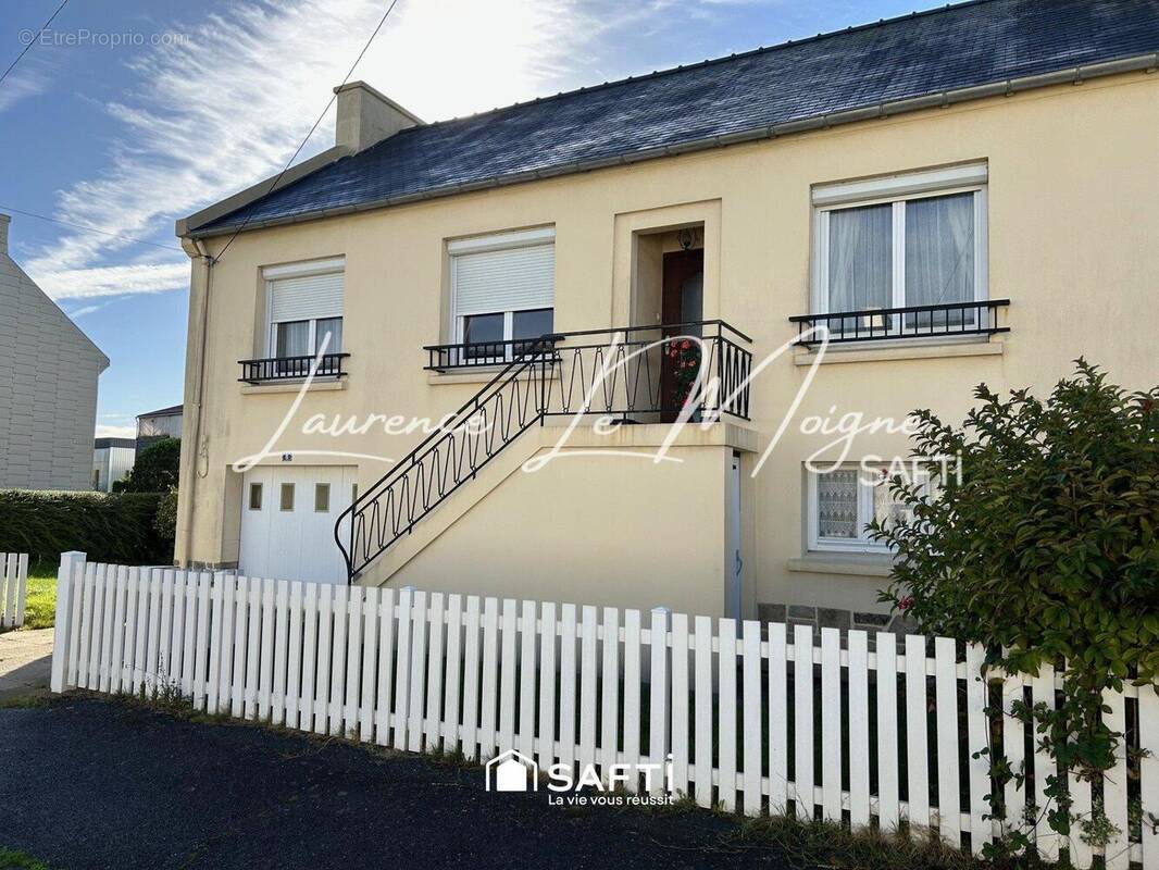 Photo 1 - Maison à LANDIVISIAU
