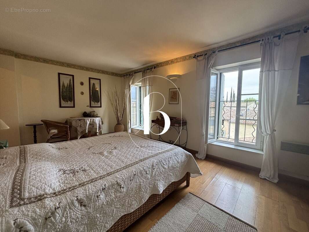 Appartement à UZES
