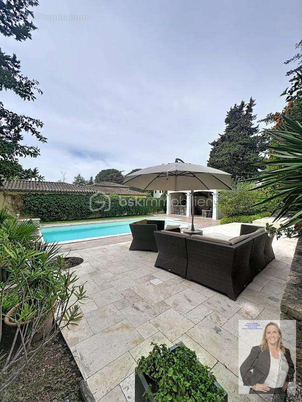 Maison à MOUGINS