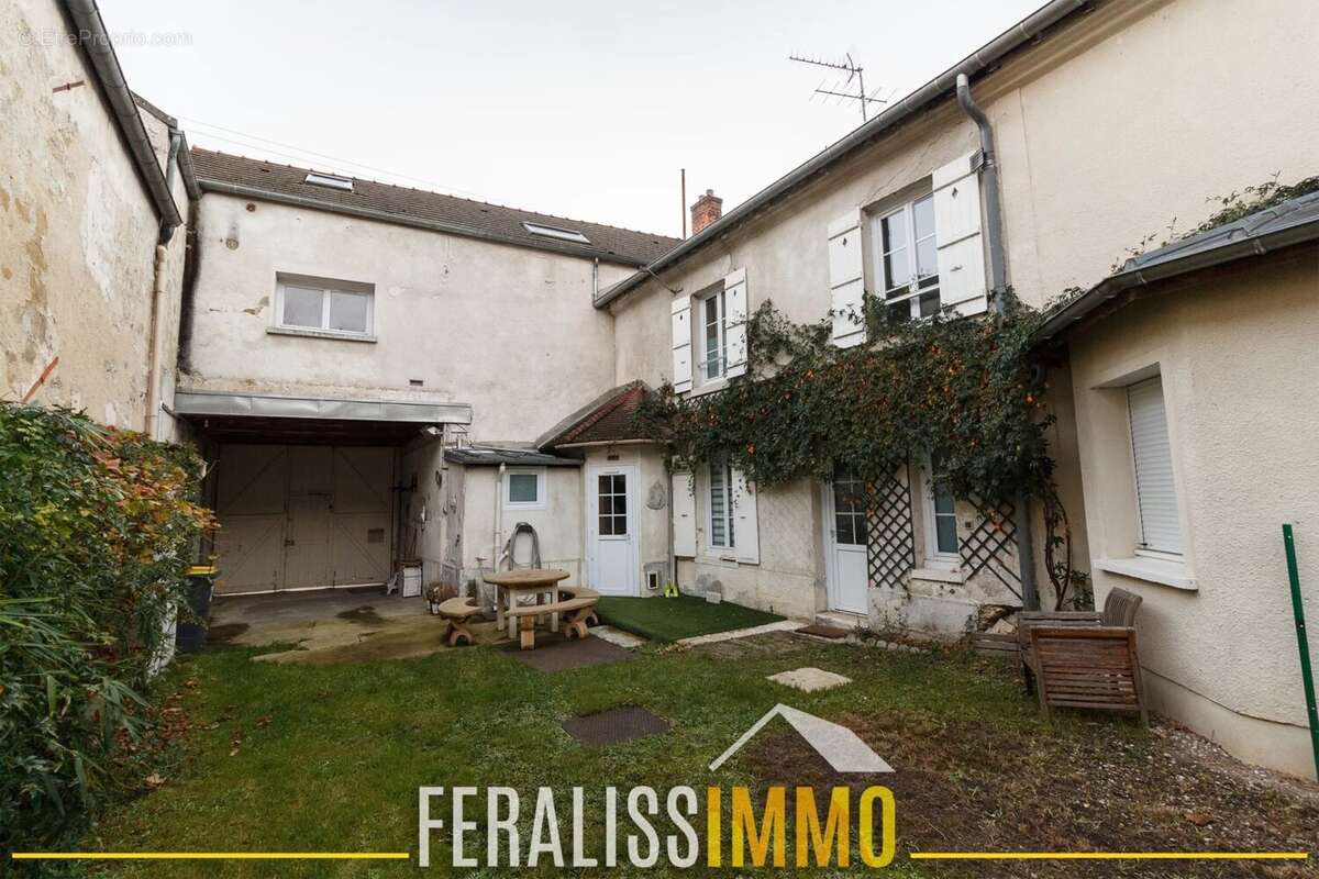 Maison à VAUX-SUR-SEINE