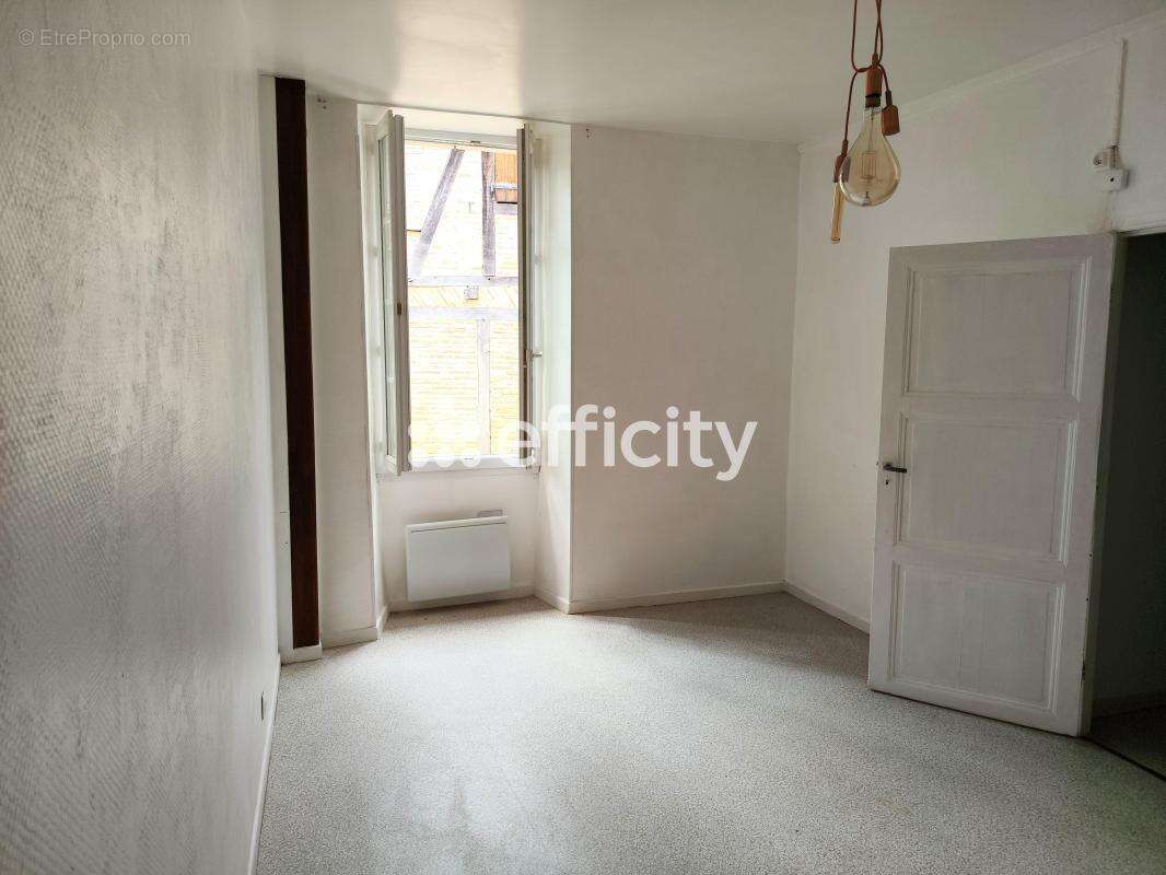 Maison 58 m² à Puy-L'eveque  - photo 7