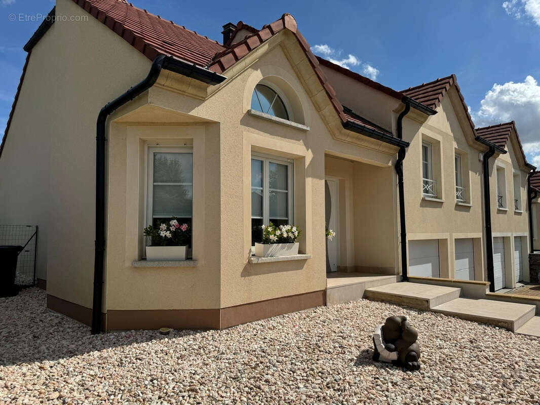 Maison Lumineuse de 135 M2 à Servigny-lès-sainte-barbe - photo 17