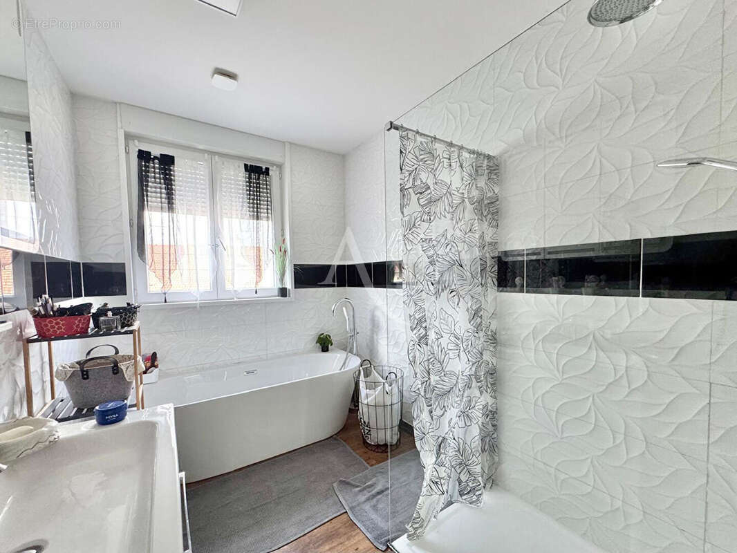 Maison à KERLING-LES-SIERCK