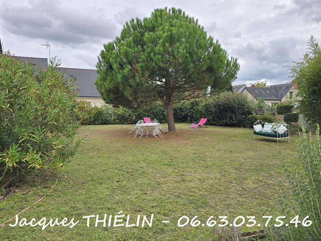 Maison à LONGUE-JUMELLES