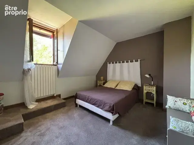 AUTUN, maison de qualité en pleine nature,4 chambres, atelier, dépendance, garages et jardin. - photo 11