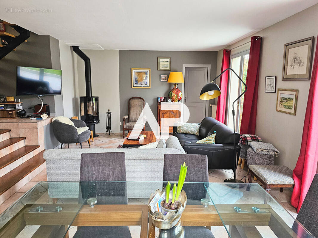 Maison à SAINT-GRATIEN