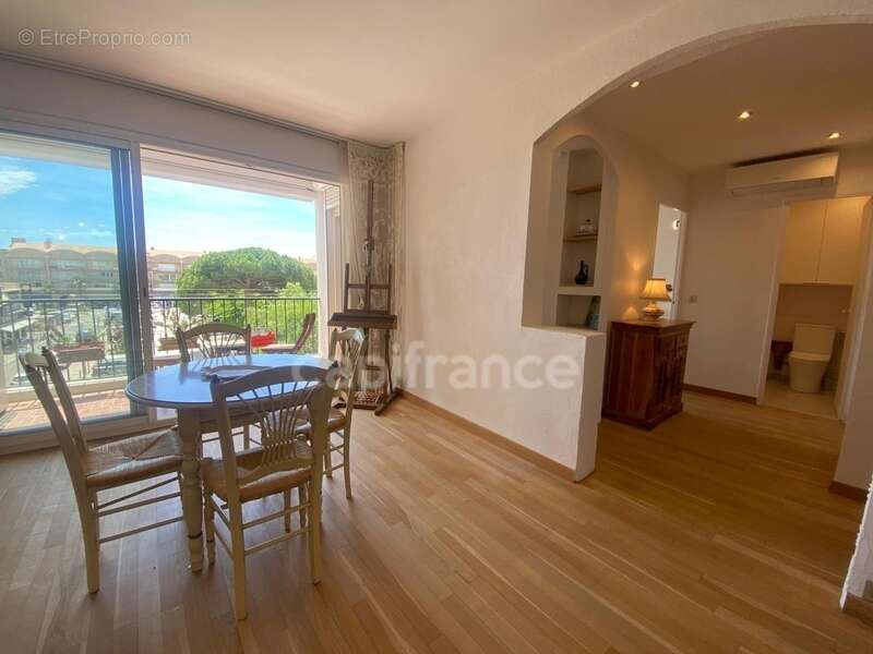 Appartement à vendre 2 pièces HYERES (83) - Port de Hyères - Parking - Terrasses - Cave - photo 36