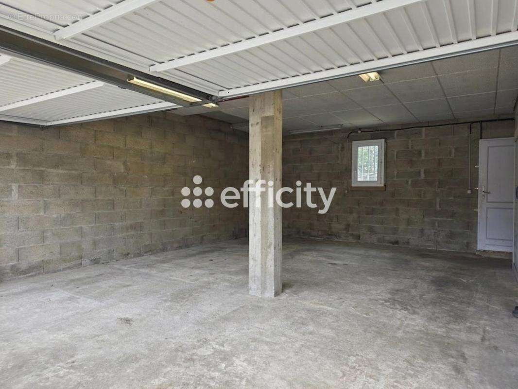 Maison à LE PERRAY-EN-YVELINES