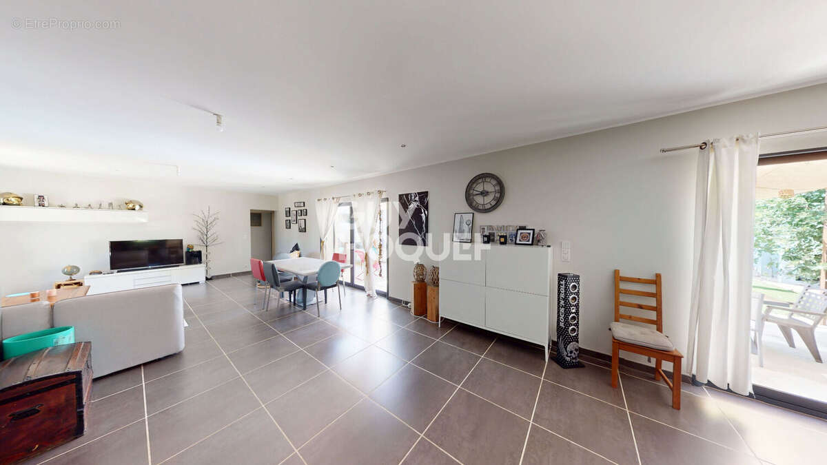 Maison d'exception de plain-pied à vendre à Connaux - photo 5