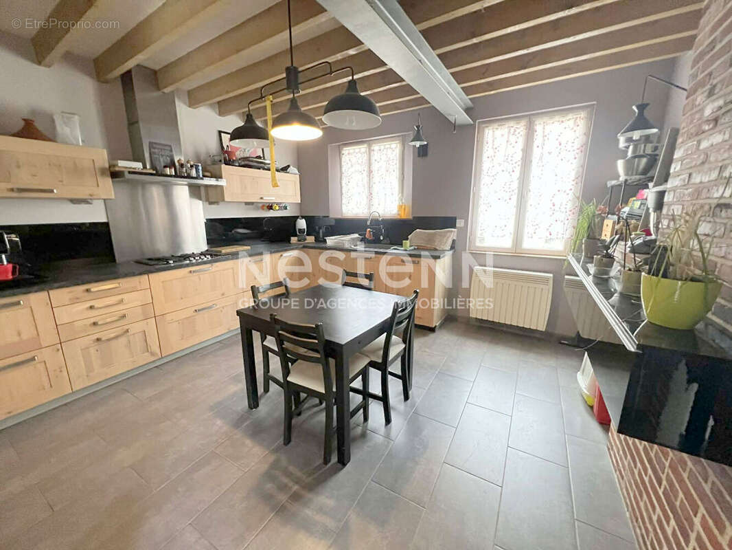 Maison MONNEVILLE 5 pièce(s) 102 m2 + double garage + terrain de 1500 m - photo 5