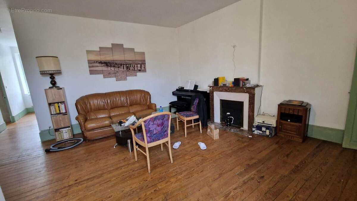Photo 4 - Appartement à LA GUERCHE-SUR-L'AUBOIS