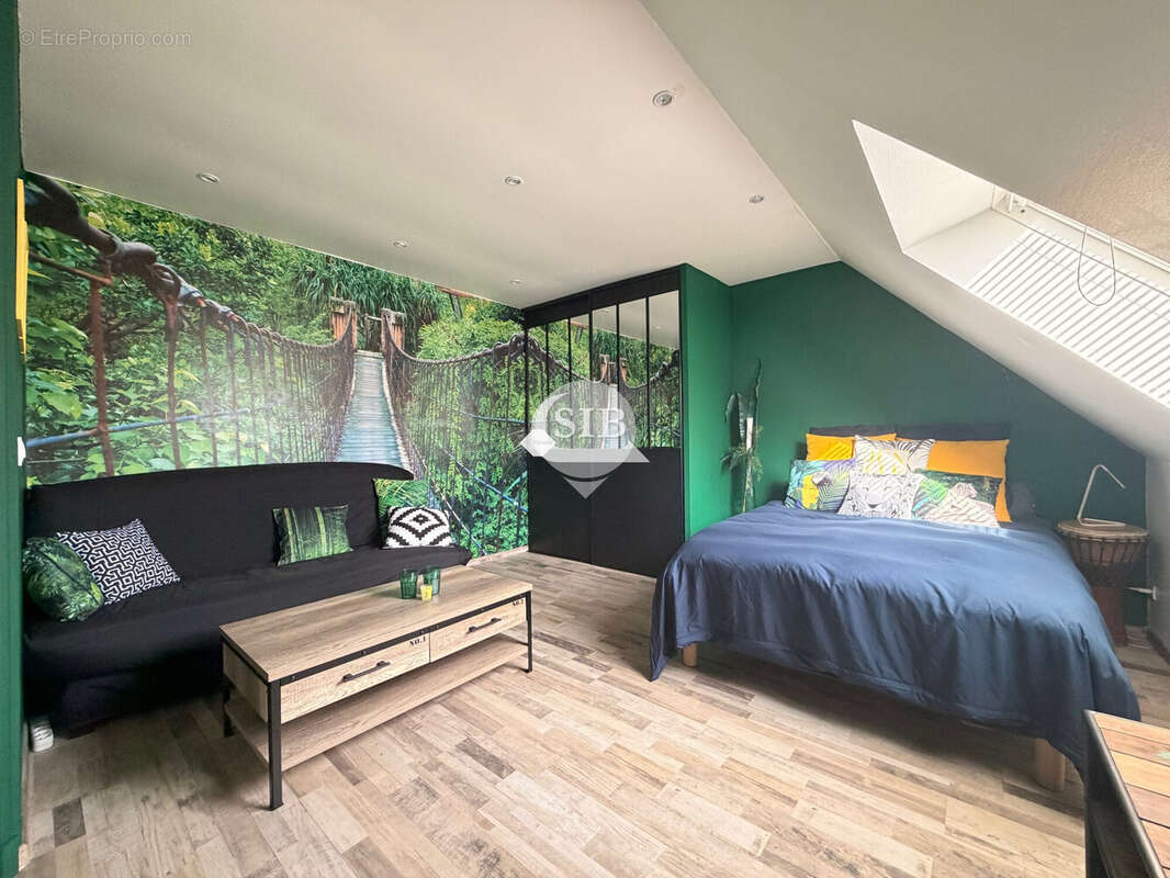 Maison à LA VILLE-DU-BOIS