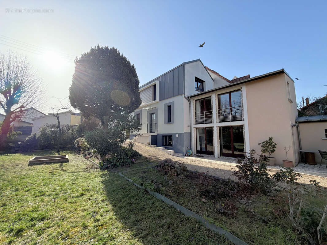 Maison à RUEIL-MALMAISON