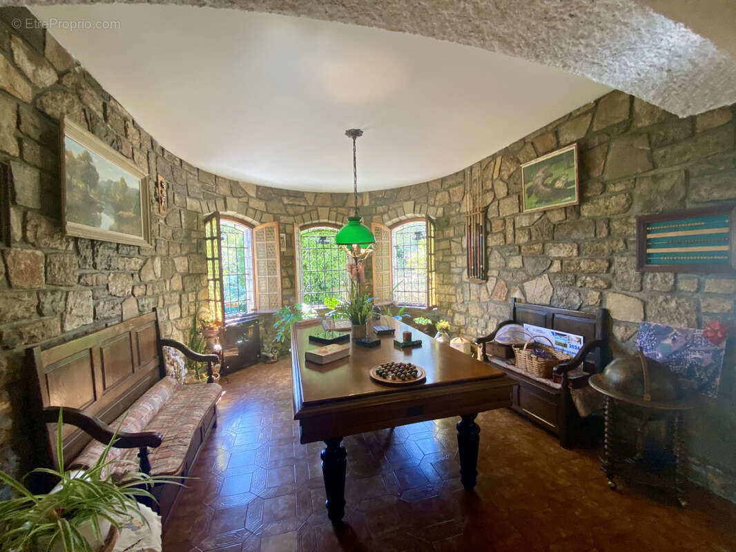 Maison à DRAGUIGNAN