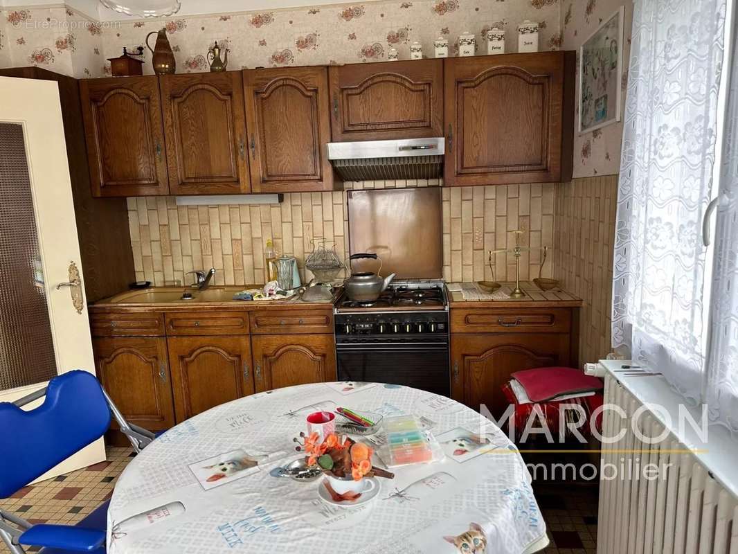 Maison à LA SOUTERRAINE