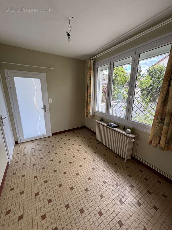 Photo 4 - Appartement à GUEUGNON