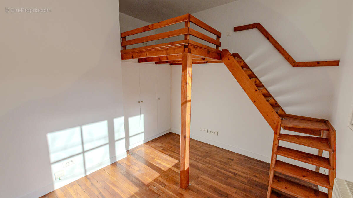 Appartement à LEVALLOIS-PERRET