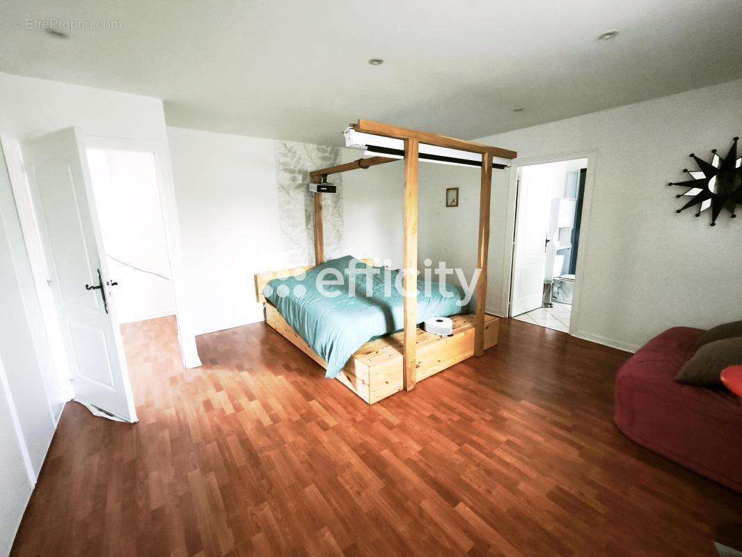 Maison 270 m² à Plestan  - photo 13