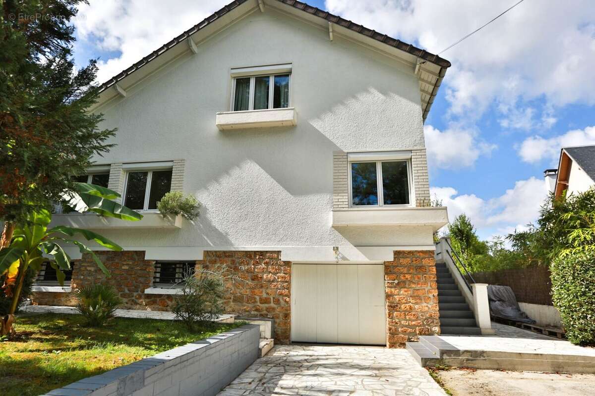 Maison à NOISY-LE-GRAND