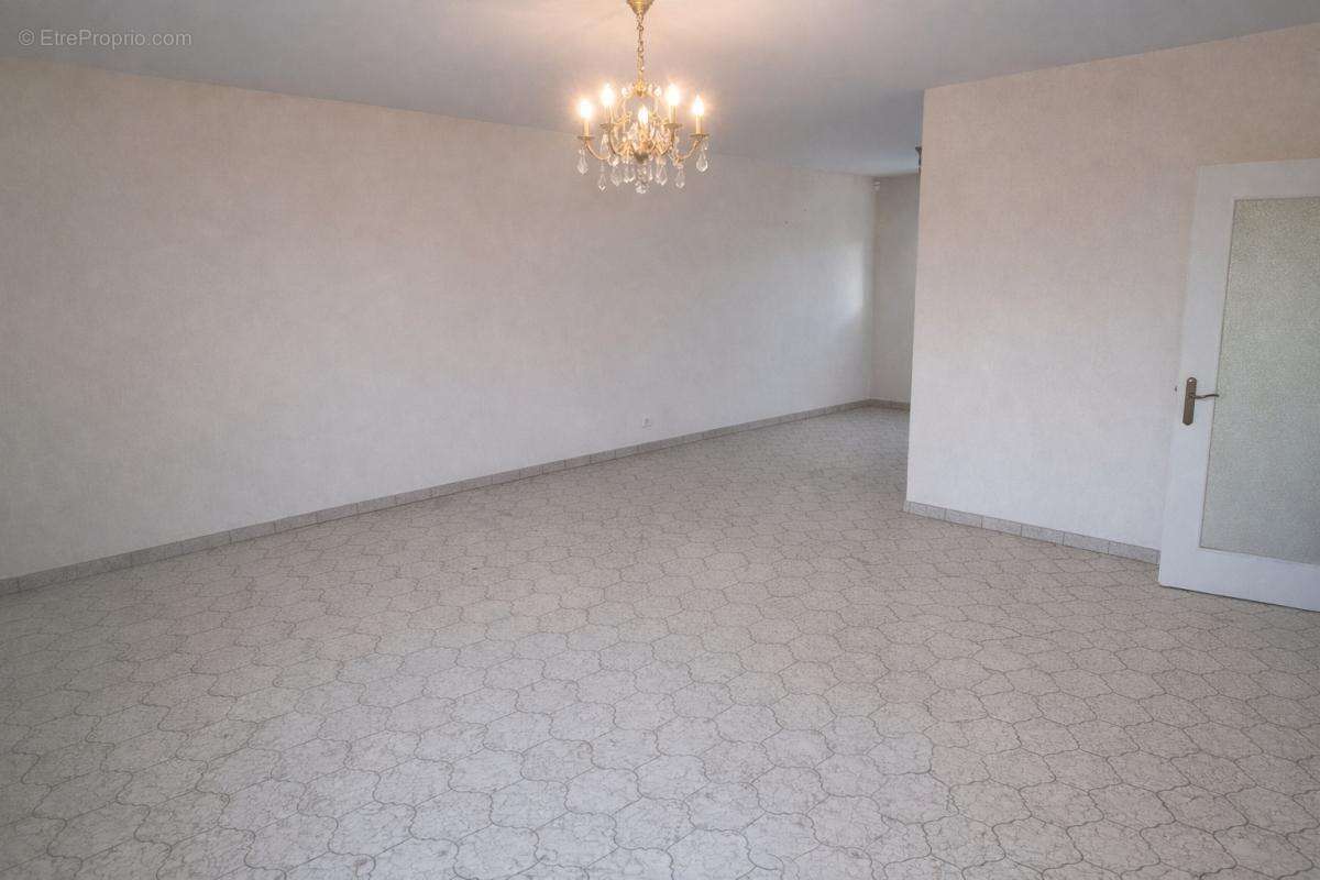 Maison à AUDINCOURT