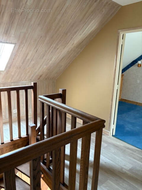 Maison à AMBRIERES-LES-VALLEES