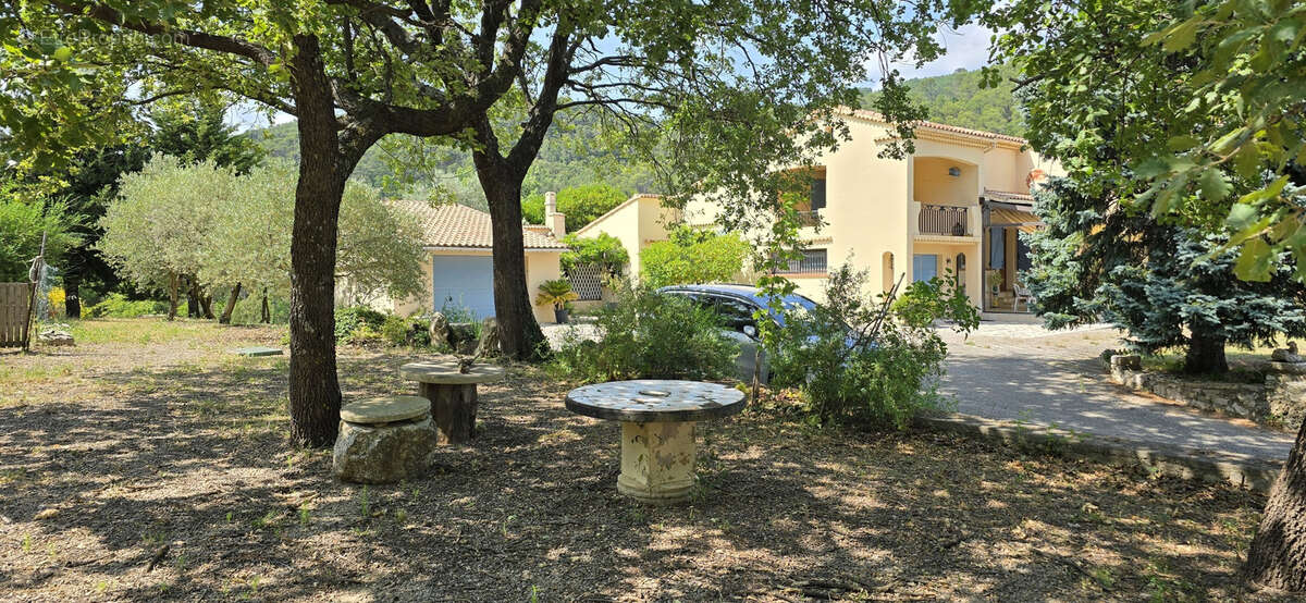 Maison à FIGANIERES