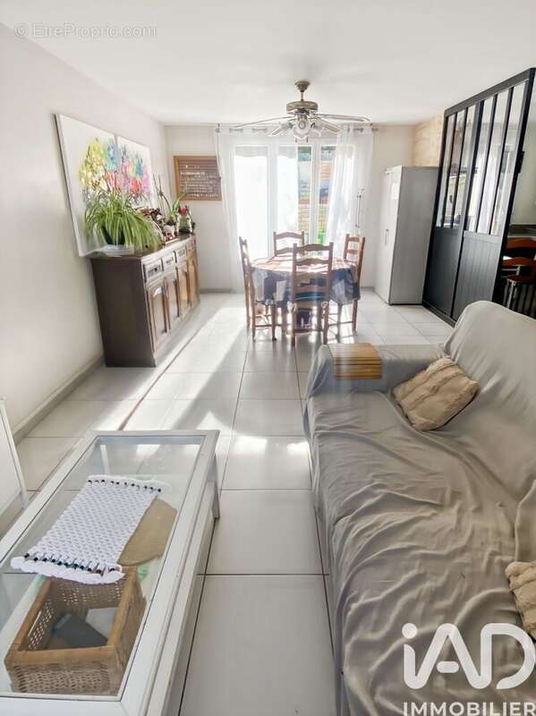 Photo 2 - Maison à COMBS-LA-VILLE