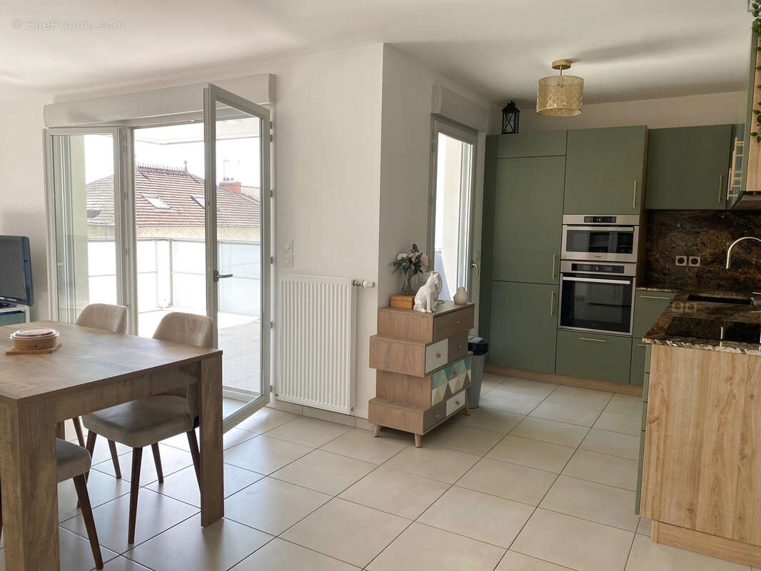 Appartement à CALUIRE-ET-CUIRE