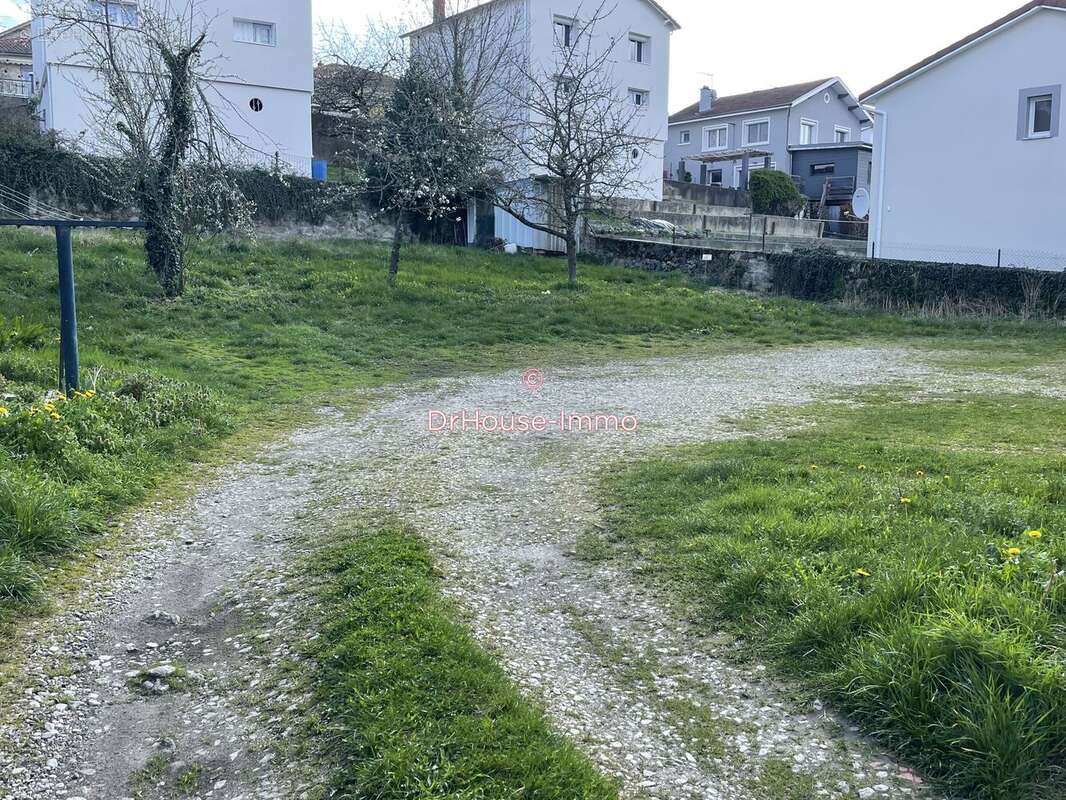 Appartement à UNIEUX