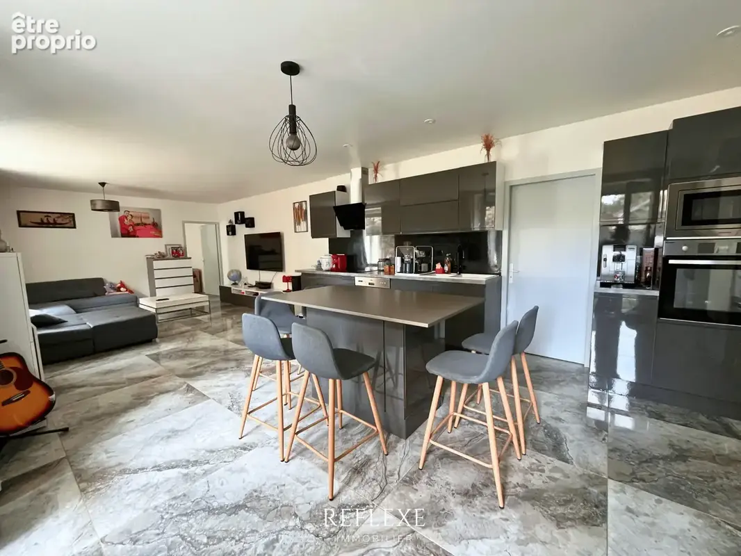 Maison en pierre 124 m2 entièrement rénovée — Chouzelot (25440) - photo 6