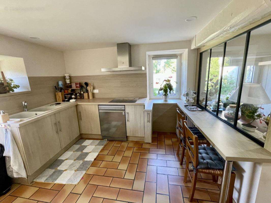 Maison à SAINT-AGNANT-DE-VERSILLAT