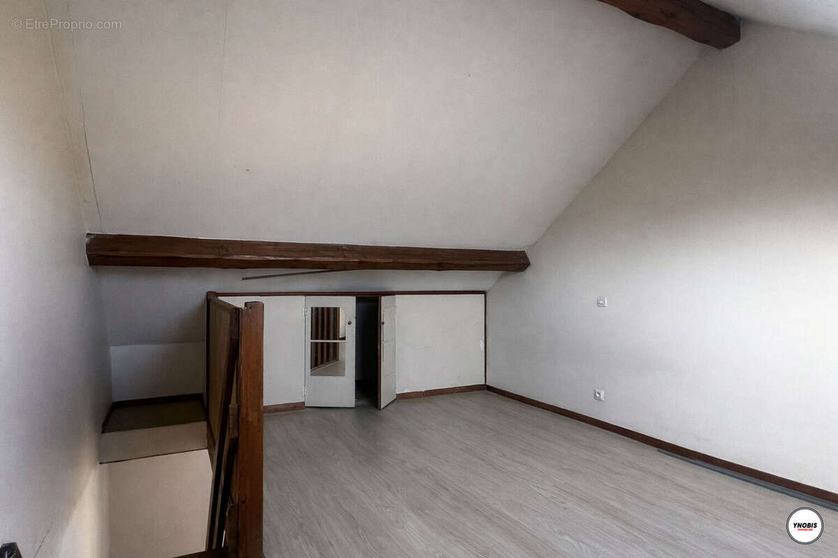 Appartement à JUMEAUVILLE