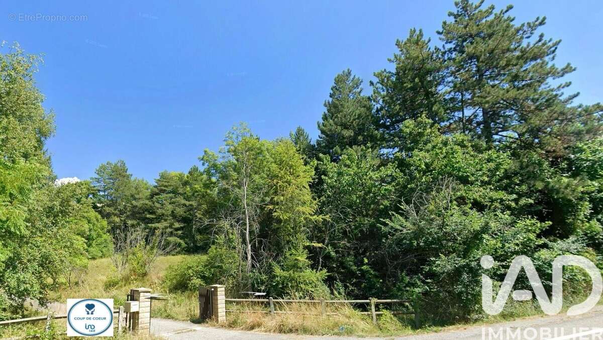 Photo 2 - Terrain à SAINT-SAUVEUR