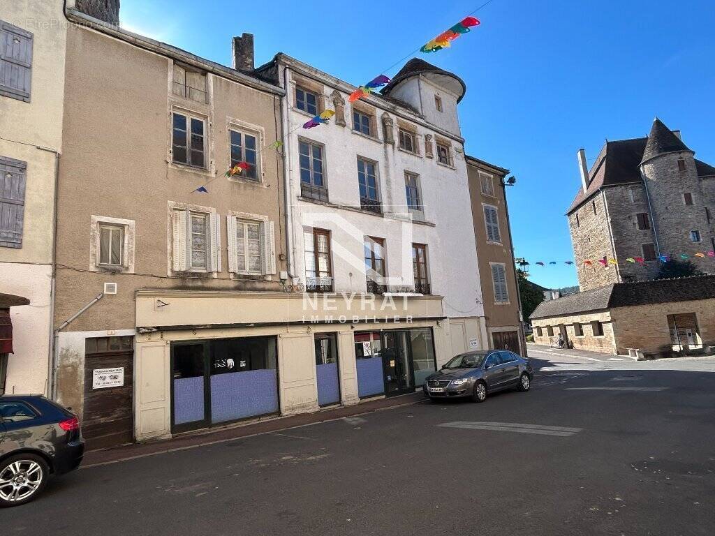 Appartement à SAINT-GENGOUX-LE-NATIONAL