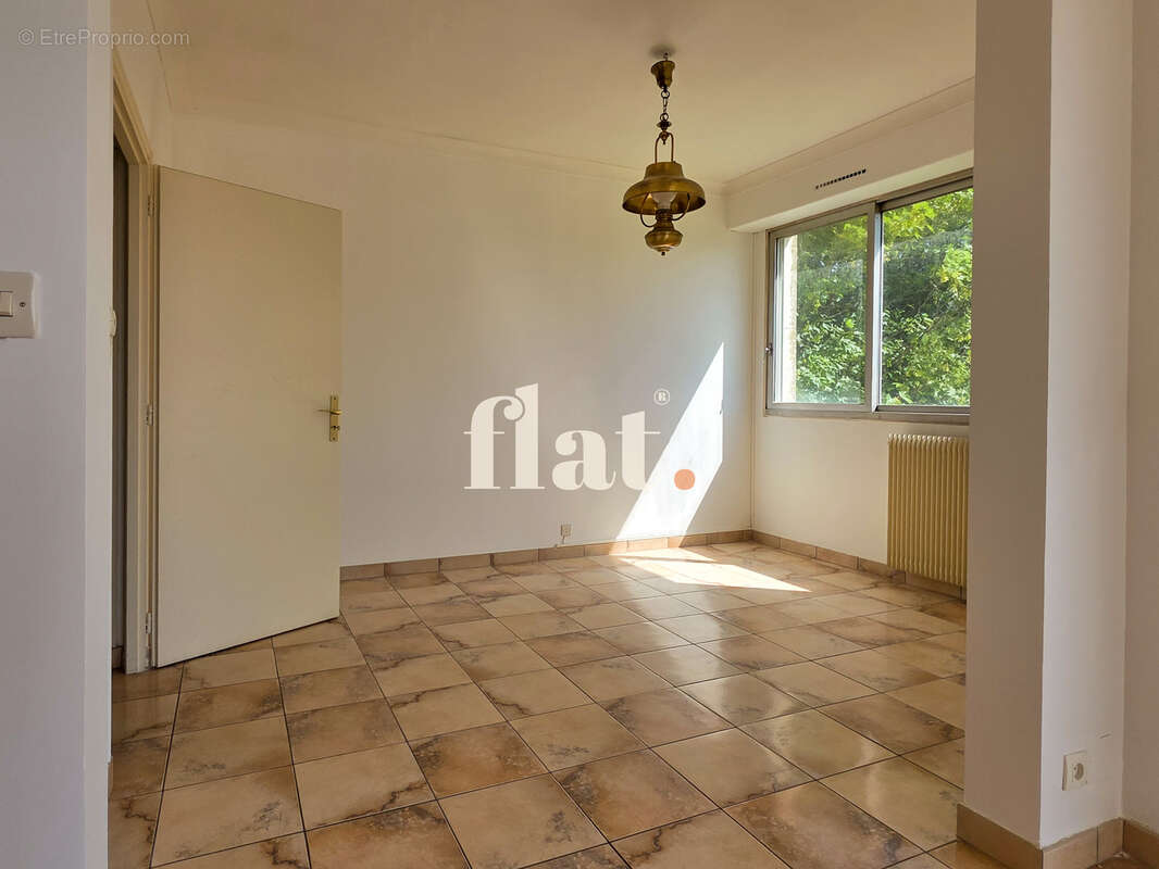 Appartement à SAINT-SEBASTIEN-SUR-LOIRE