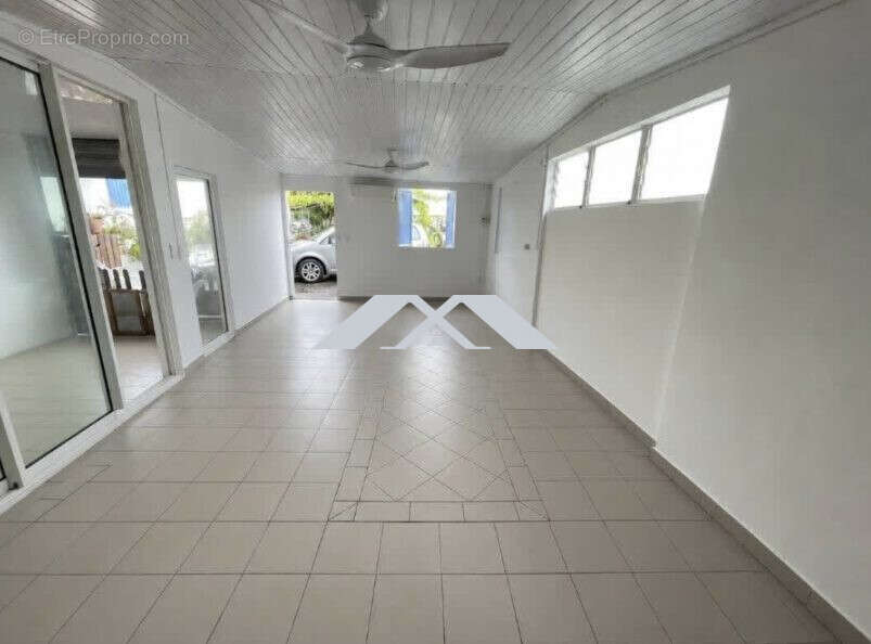 Maison 120 m² à Le Tampon  - photo 7