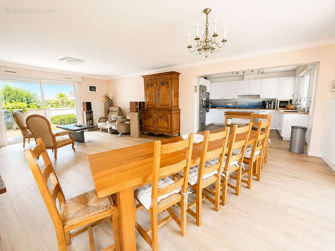 Maison avec grande parcelle de terrain - photo 3