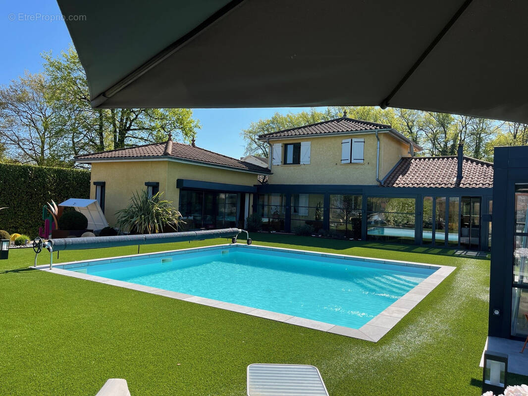 Maison à MONTMERLE-SUR-SAONE