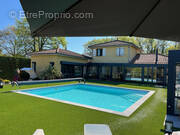 Maison à MONTMERLE-SUR-SAONE