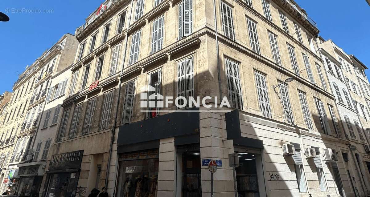 Appartement à MARSEILLE-1E
