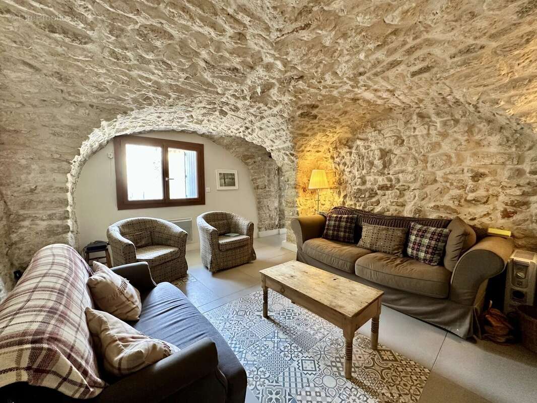 Maison à GARRIGUES-SAINTE-EULALIE