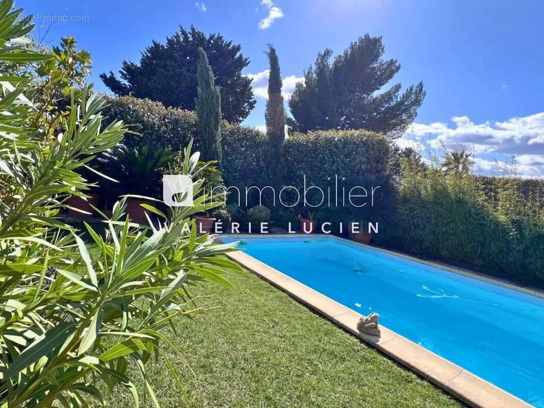 Maison à MAUSSANE-LES-ALPILLES