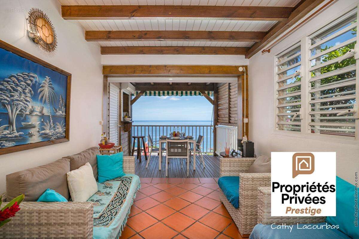 Superbe Appartement T3 Duplex ,vue mer exceptionnelle et piscine- Bouillante - photo 2