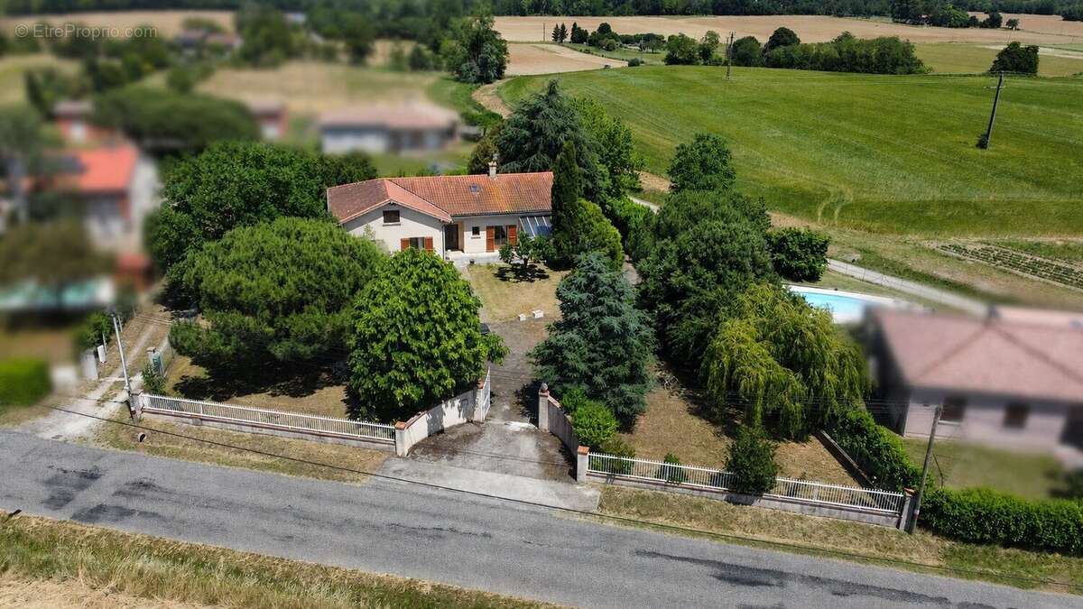 Maison à MAZERES